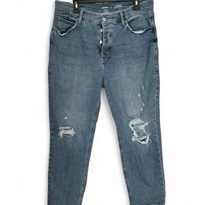 Old Navy Distressed Denim Boyfriend Jeans